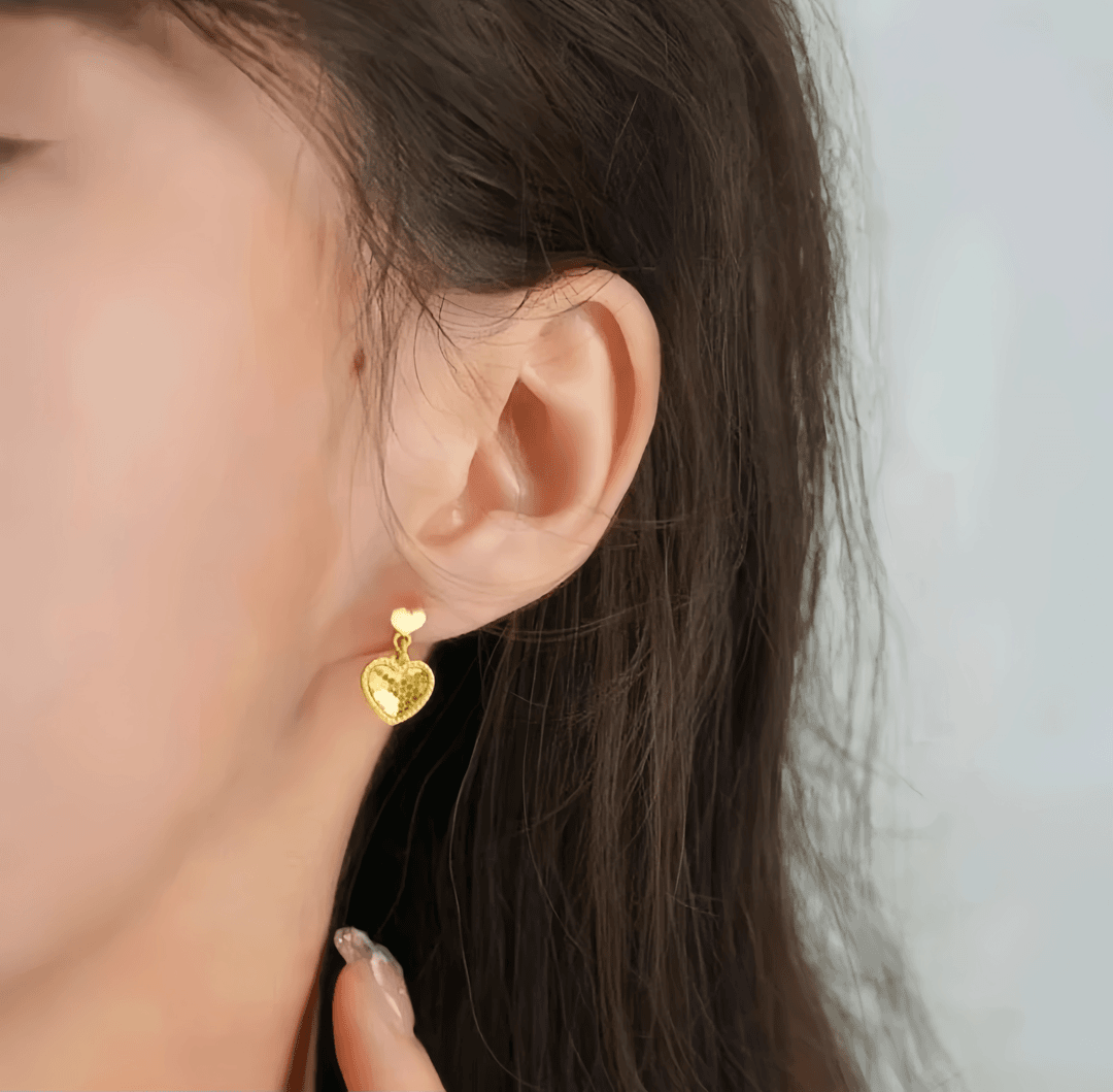 铜合金耳饰 爱心鱼鳞耳钉轻奢百搭时尚