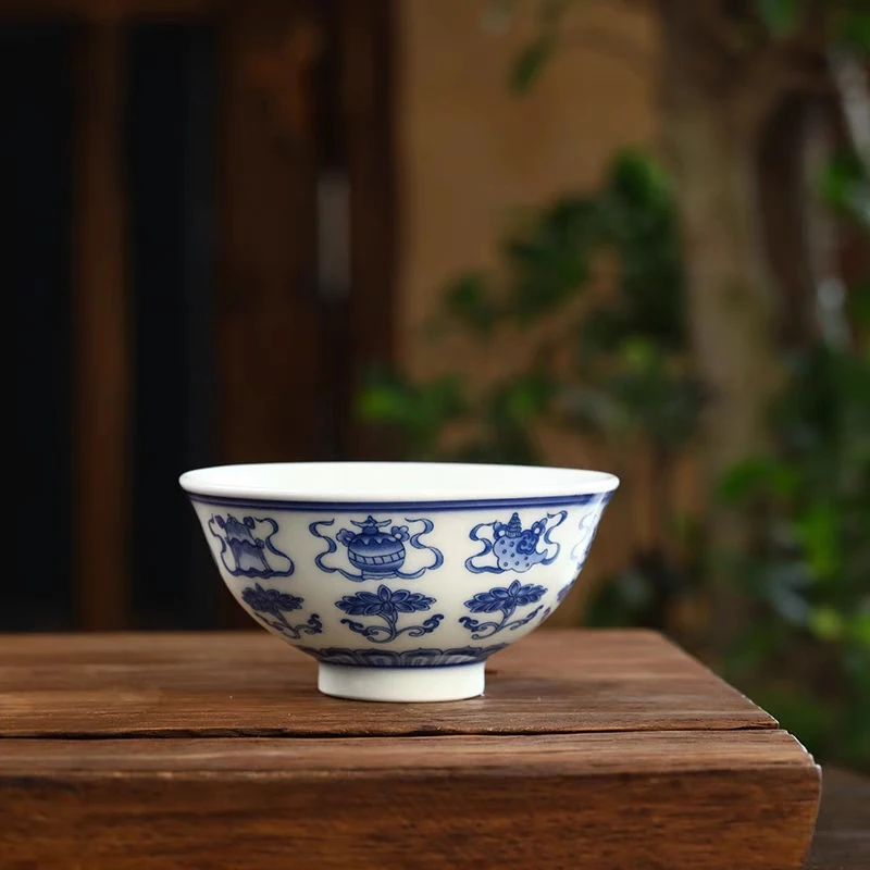（微瑕 矿点 料点 建议勿拍）景德镇仿古泥釉下青花八宝茶碗