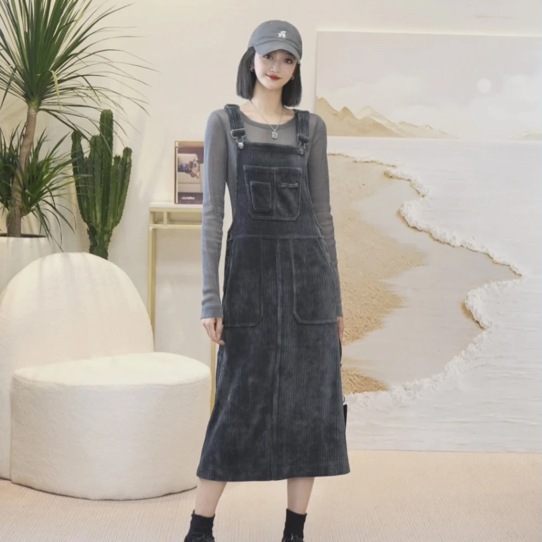 GIRDEAR/哥弟新款时髦秋冬显瘦复古雪尼尔背带直身连衣裙1200339