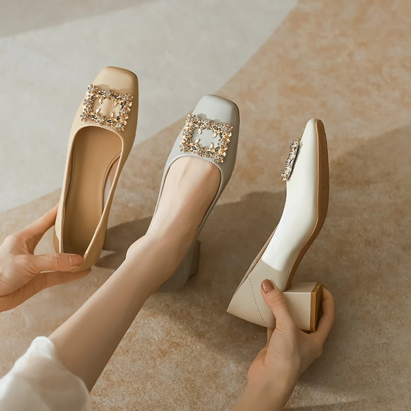 新款2025年春季气质粗跟单鞋高跟鞋时尚百搭通勤水钻真皮中跟鞋