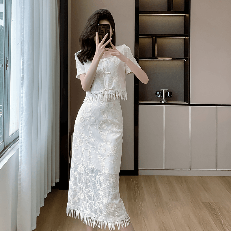 女装蕾丝裙子2024夏季新款中式盘口方领绣花流苏中长款两件套装裙