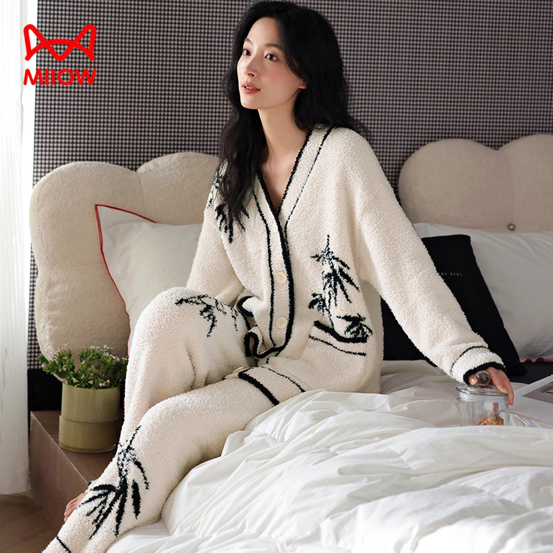 猫人2025新款睡衣女士秋冬款加绒加厚半边绒保暖冬季可外穿家居服