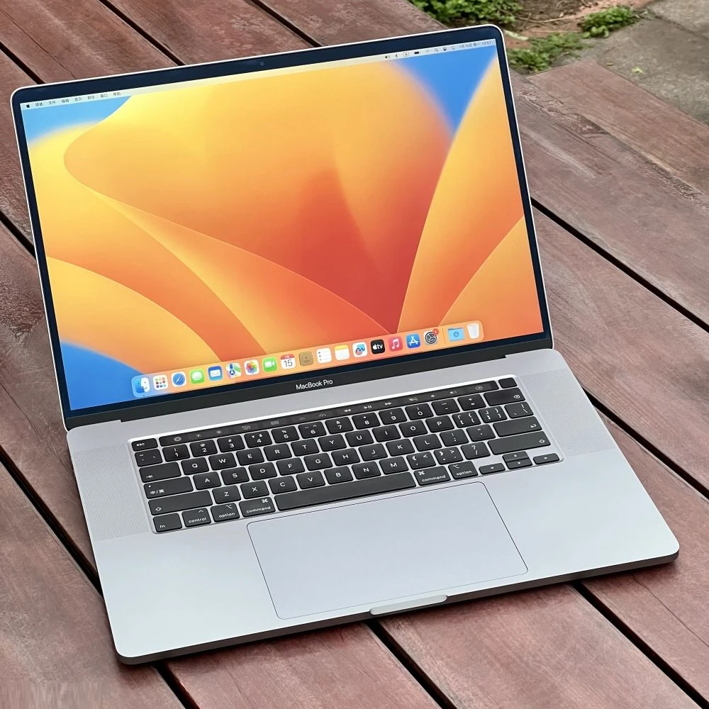 9新 Apple/苹果 Pro VJ2 I7 9750H 6核 16寸 独显 图型生产力3K屏