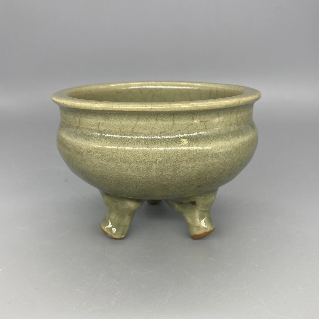 32410036*明龙泉窑青瓷三足炉/瓷器三/江苏省文物总店