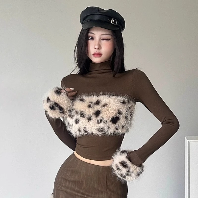 时髦气质豹纹毛毛拼接胸型T恤女秋冬新款修身高领长袖打底上衣ins
