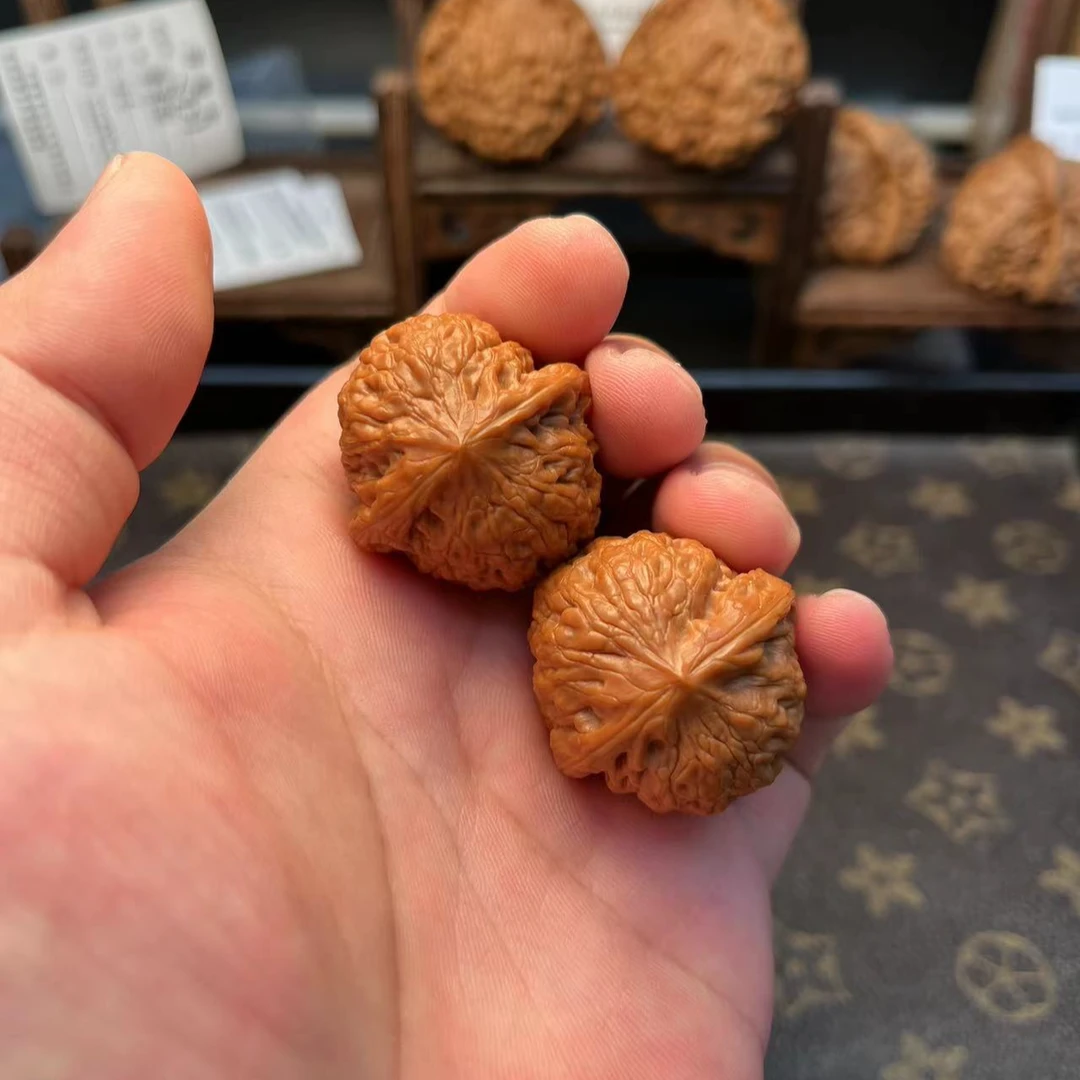 文玩核桃铁锤妹妹32尺