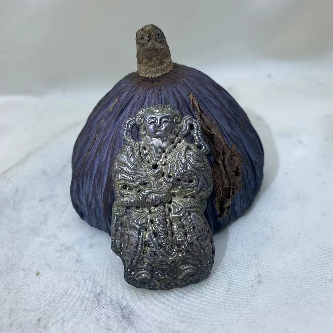 925银银制品 老银錾刻人物小众设计帽花