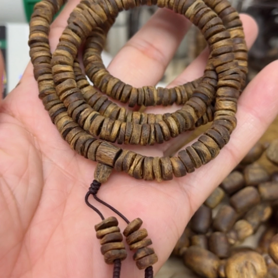 【闪购商品】沉香手串绿奇楠26克片片