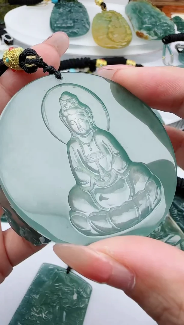 【闪购商品】翡翠颈饰未镶嵌多样性随机一件发货