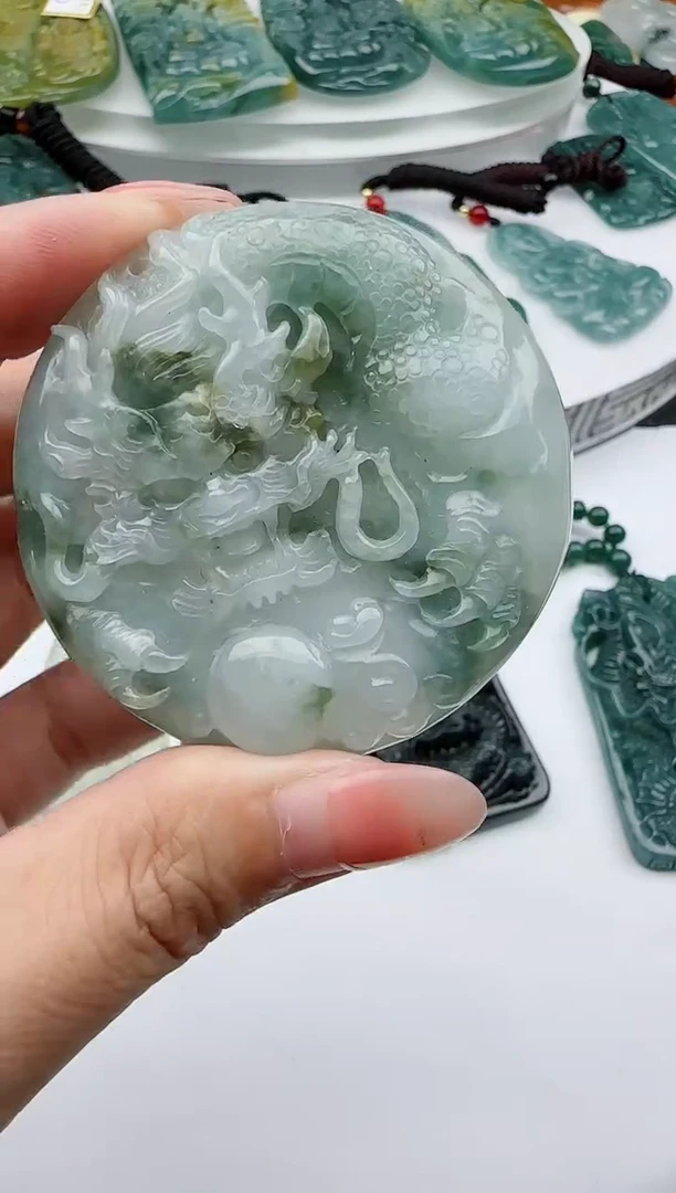 【闪购商品】翡翠吊坠(不含链)未镶嵌1