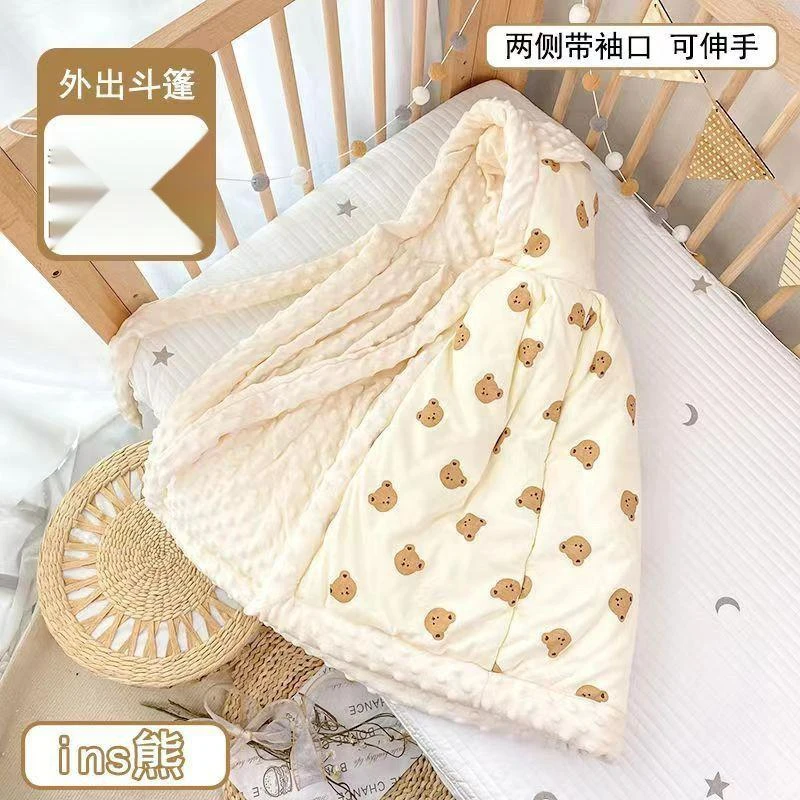 2023婴儿披风斗篷秋冬外出防风挡风保暖宝宝连帽抱