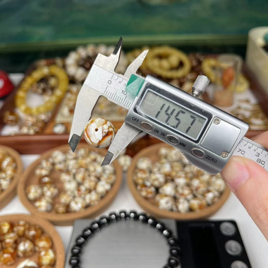 沁色蜜蜡白花老邢一物一图14.5乘13.1搭配手串好看孔道完美1036号