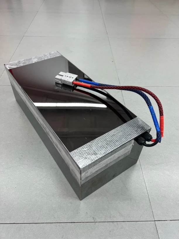 72伏135安大容量锂电池 全新蜂巢126电芯 小牛N系 九号通用