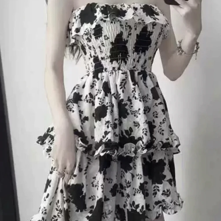 连衣裙显瘦气质吊带裙抹胸裙子收腰法式时尚套装碎花性感女装夏季