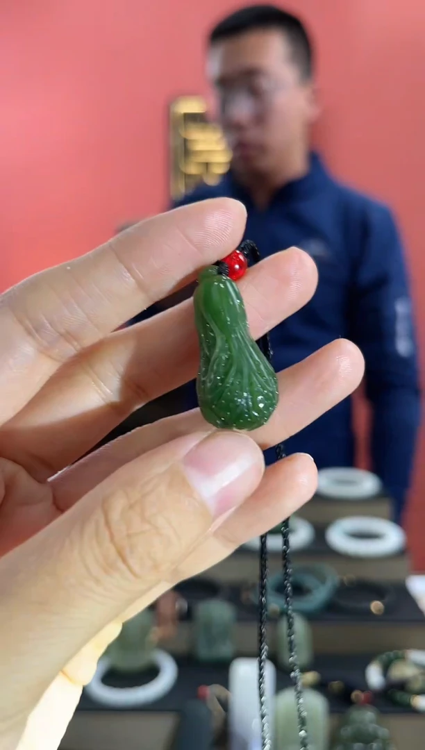 【闪购商品】和田玉吊坠(不含链)未镶嵌多样性发货碧玉白菜