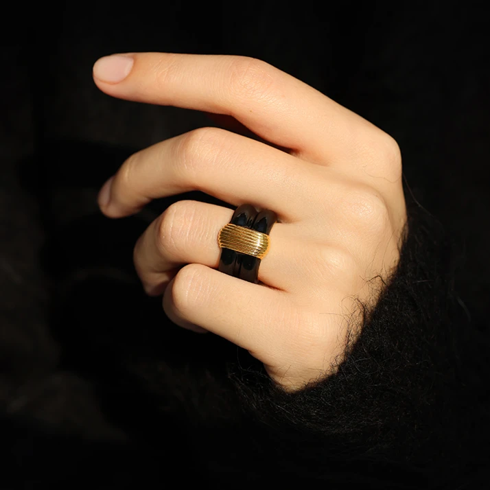 铜合金珐琅戒指 黑金珐琅条纹指环女欧美轻奢小众高级感百搭气质