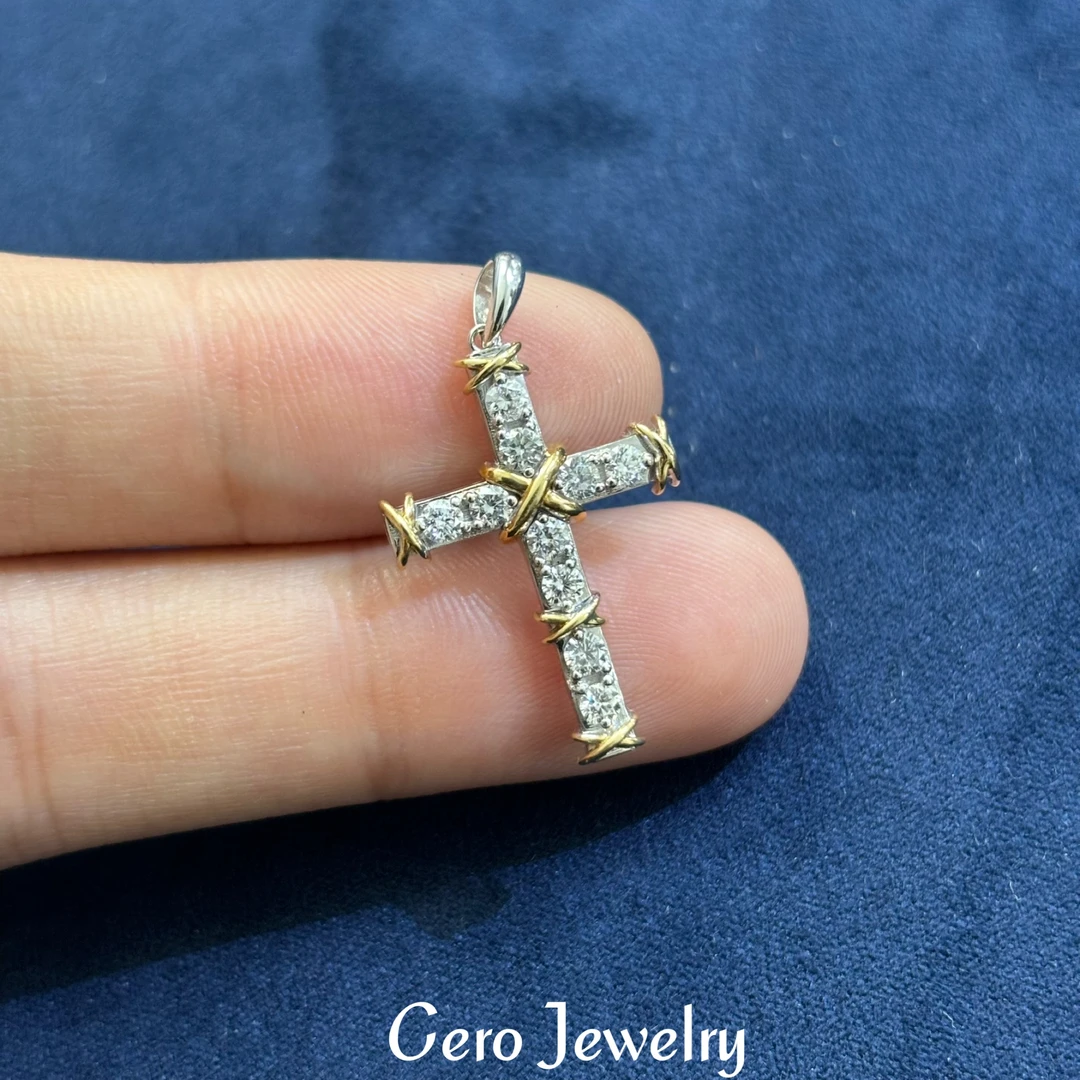 CERO【公主专属】18k金轻奢时尚气质款交叉十字架钻石吊坠（不含链）