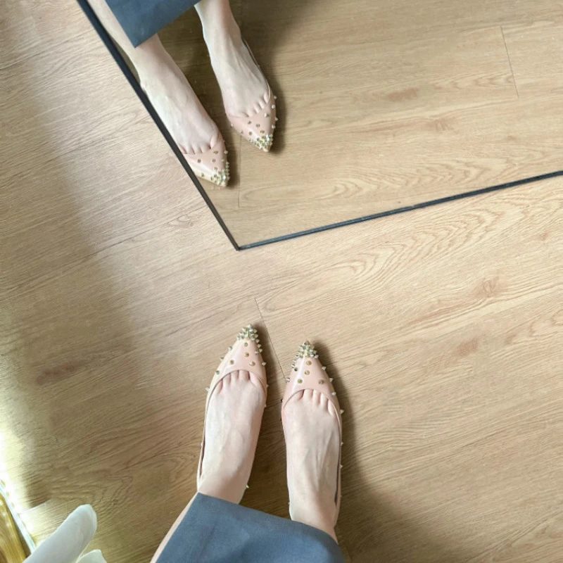 2cm内增高裸粉色羊皮超浅口铆钉时尚日常白搭单鞋