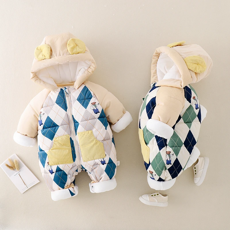 M宝宝加厚棉服连体衣冬季新生婴冬装爬服男女包外出哈衣加厚保暖