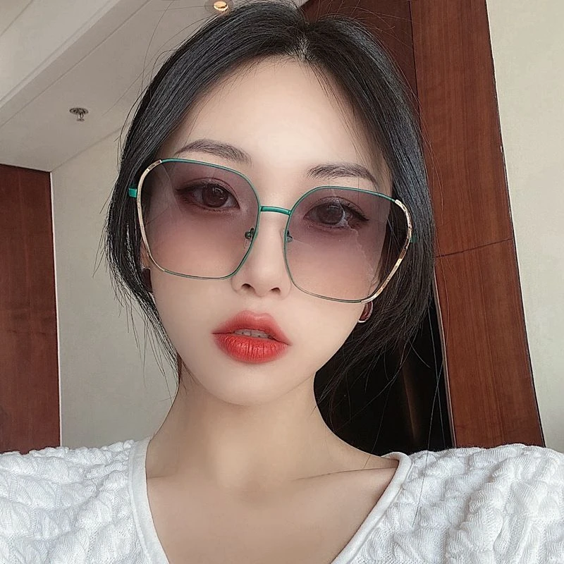 2023年新款太阳眼镜女时尚韩版潮墨镜女防紫外线圆脸大脸显瘦夏季