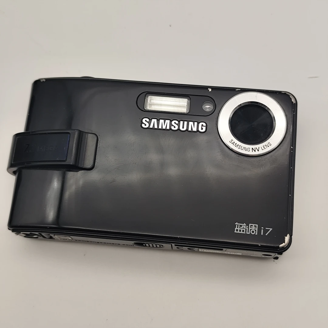9新 Samsung/三星 复古ccd相机 三星i7 720w像素 清透冷白复古