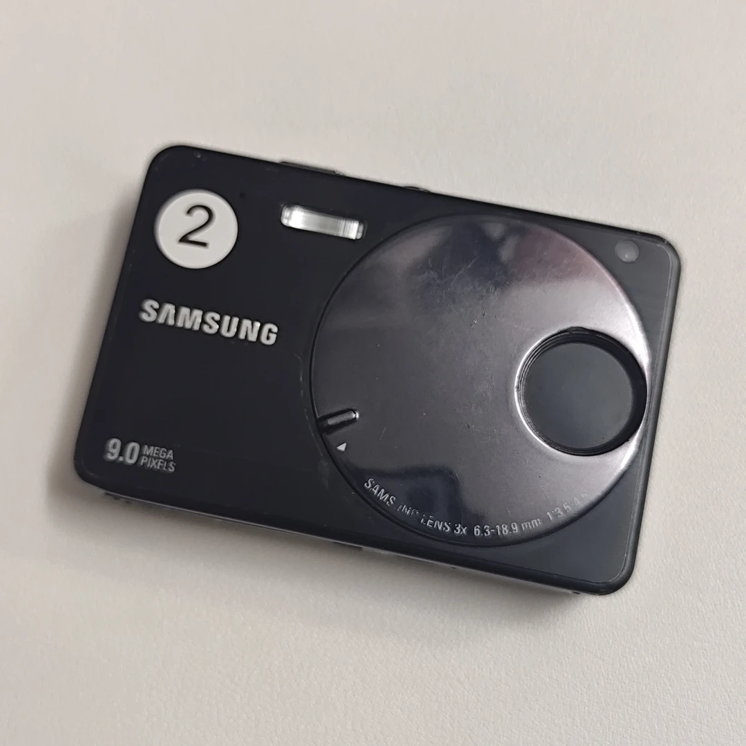 9新 Samsung/三星 复古ccd相机 三星st10 2号 900w画质 大屏幕