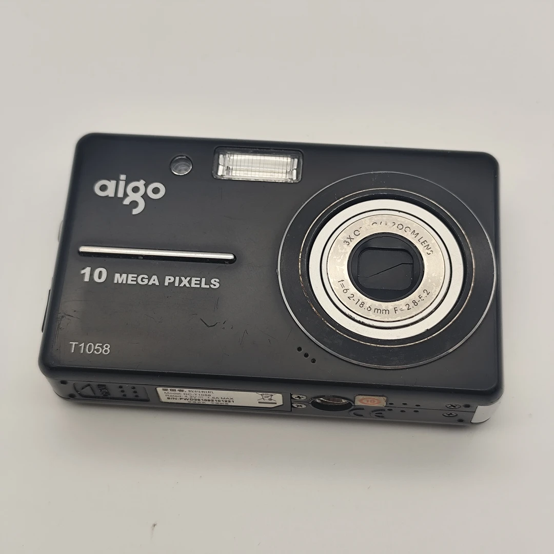 9新 aigo/爱国者 特价ccd相机 爱国者t1058 黑色 1000w画质