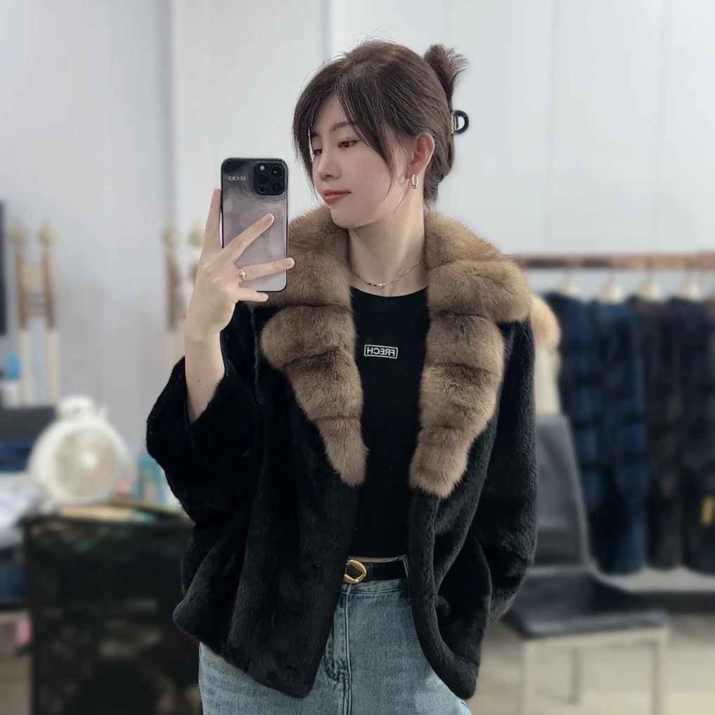 罗希蒙「奢华视觉」进口天鹅绒短二小母貂西装领短款水貂外套蝙蝠袖