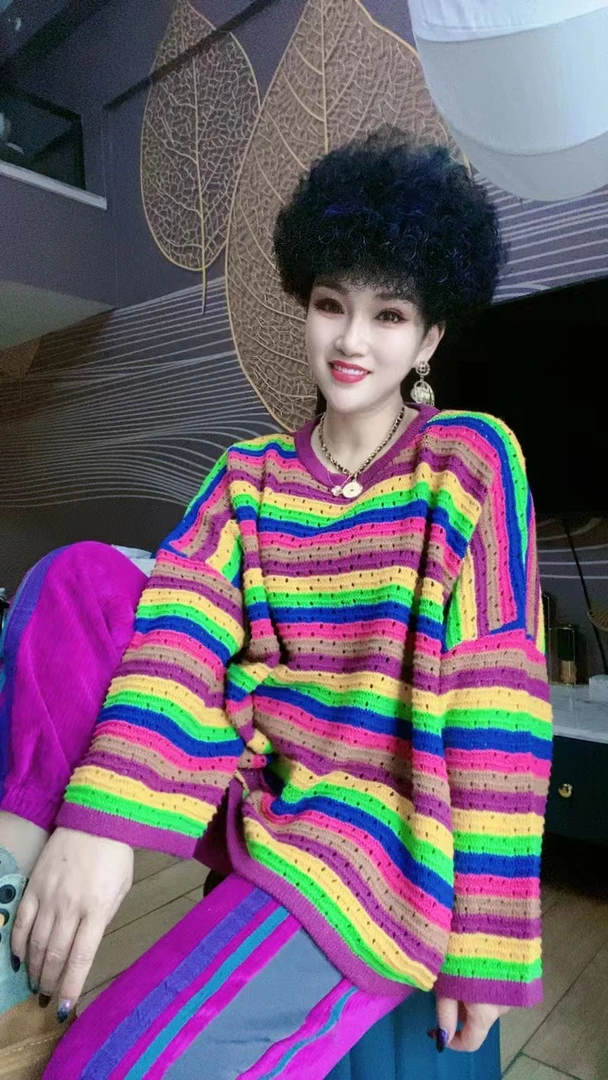 2666韩版风简约彩条镂空毛衣