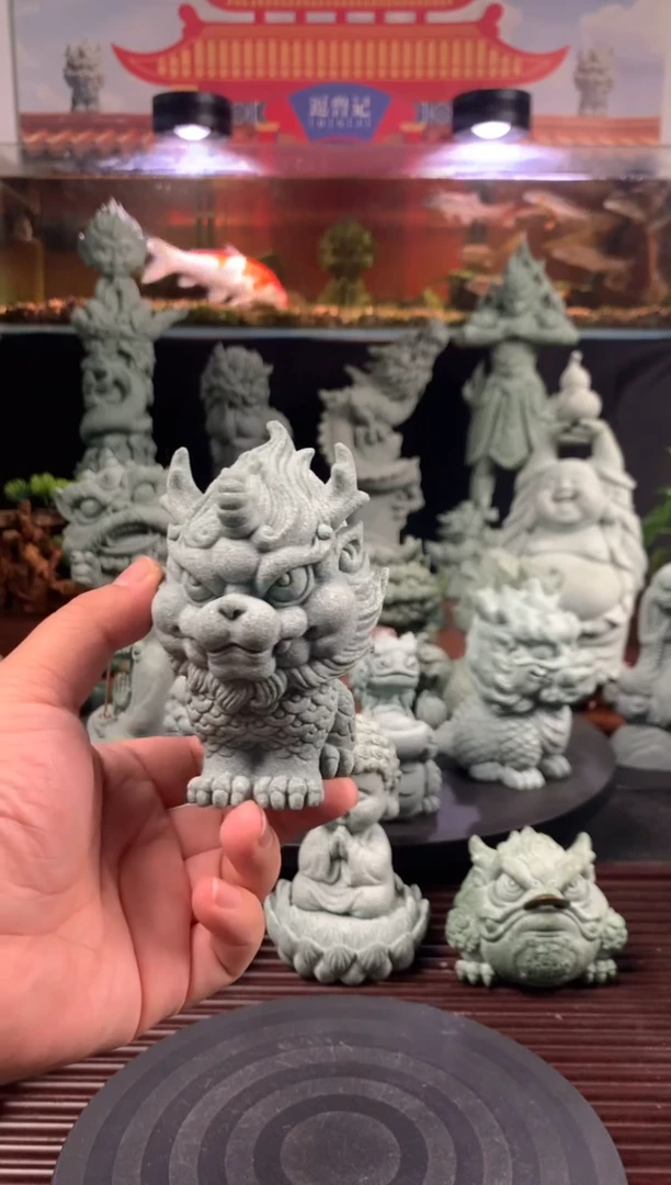 【闪购商品】.新款中号麒麟