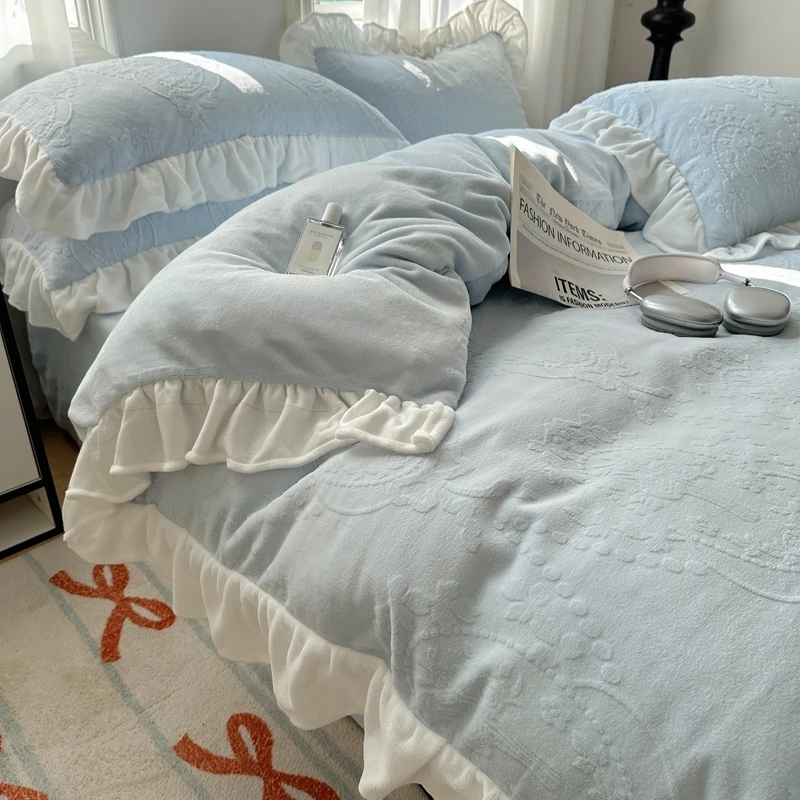 ins舒适加厚花边款牛奶雕花绒宝宝蓝四件套1.5m1.8保暖秋冬法兰绒