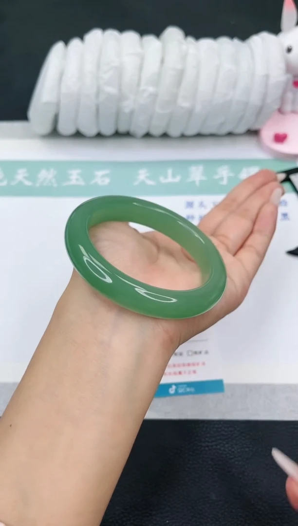 【闪购商品】石英质玉手镯未镶嵌D21-57+