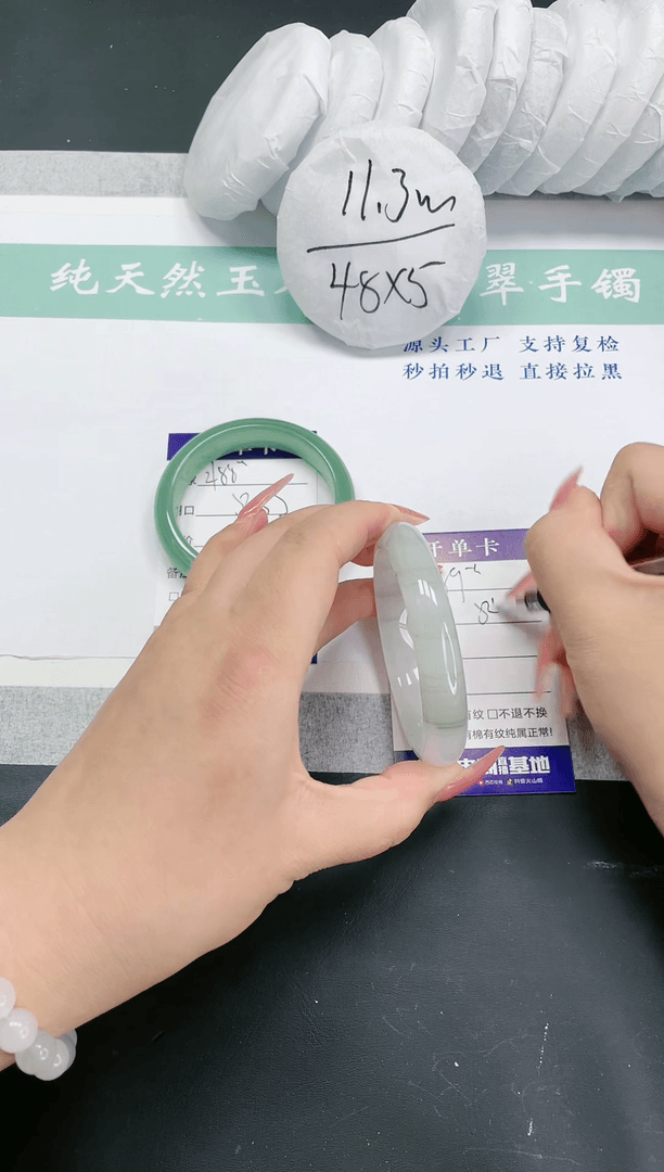 【闪购商品】石英质玉手镯未镶嵌多样性发一ST489-54+