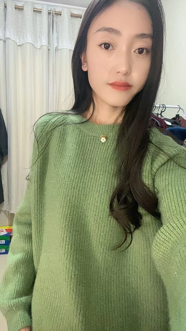 宽松长袖针织衫纯色加厚圆领套头时尚毛衣