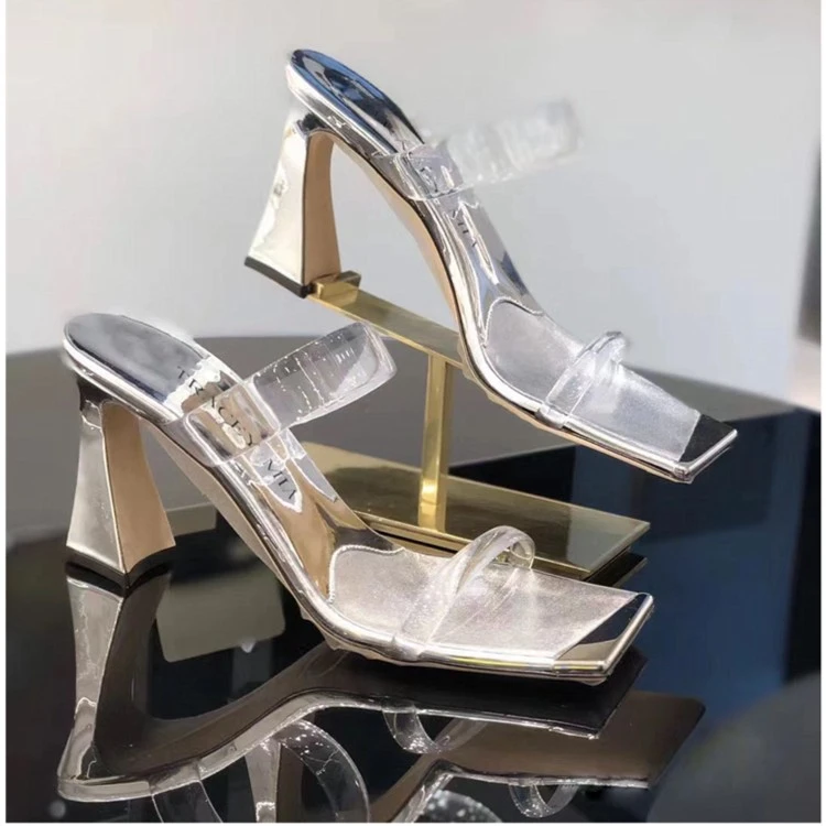 2025新款一字带银色半拖鞋女粗跟简约时尚高跟凉鞋方头露趾凉拖鞋