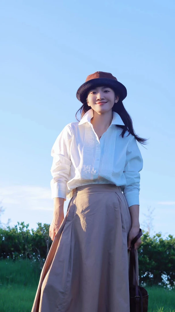 CHUN·「唐布拉衫」小众休闲时尚宽松设计感气质长袖百搭简约慵懒风