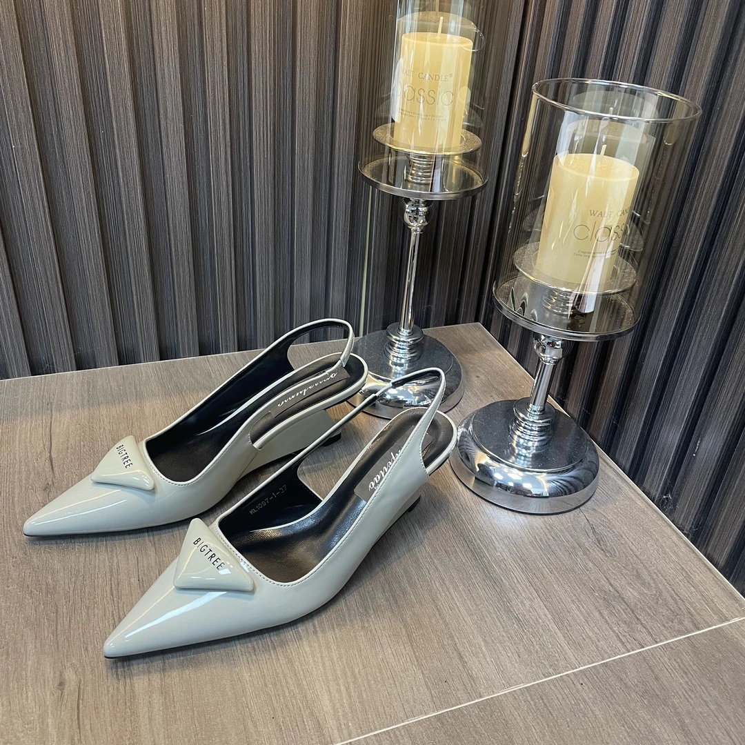 三角牌高跟鞋气质夏季法式粗跟时尚尖头百搭中跟浅口春季漆皮