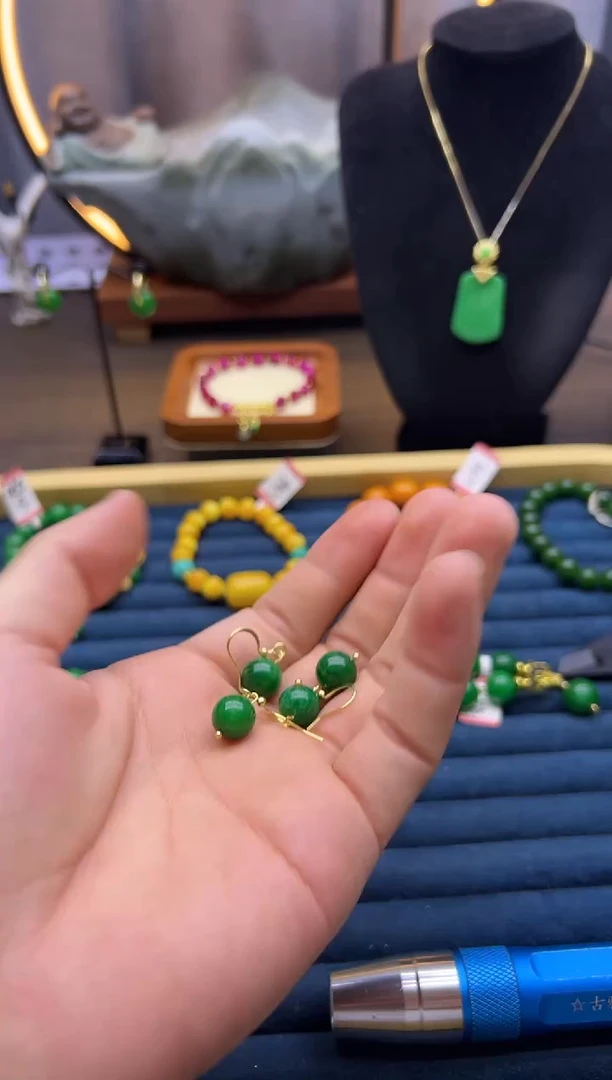 【闪购商品】翡翠耳饰14K金镶嵌E02