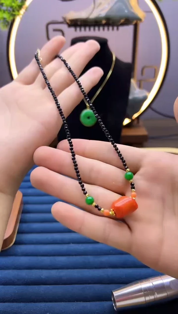 【闪购商品】玛瑙/玉髓颈饰14K金镶嵌X611