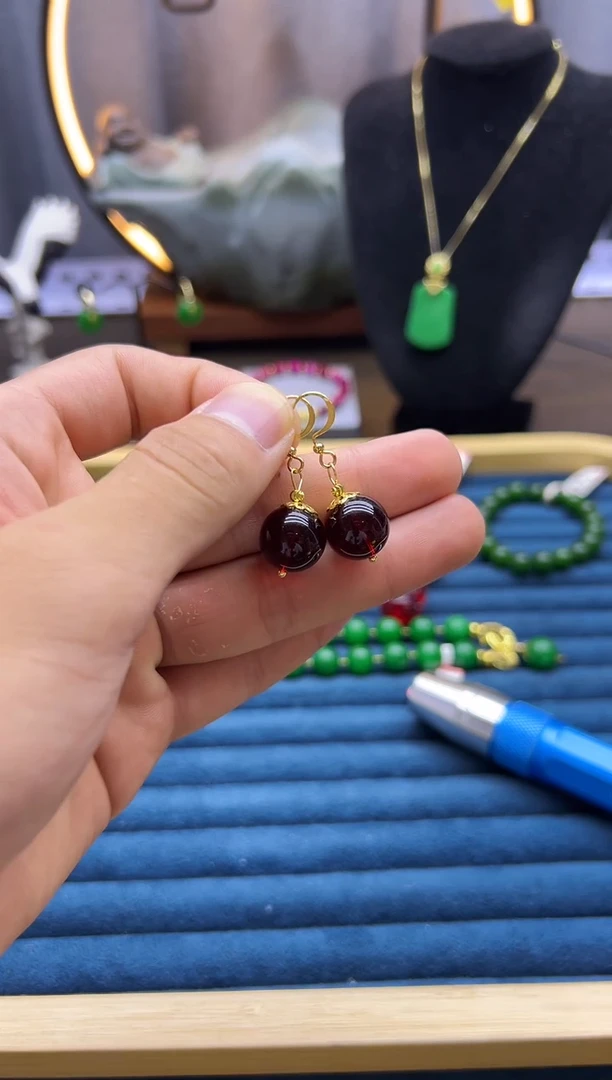 【闪购商品】血珀耳饰14K金镶嵌E329