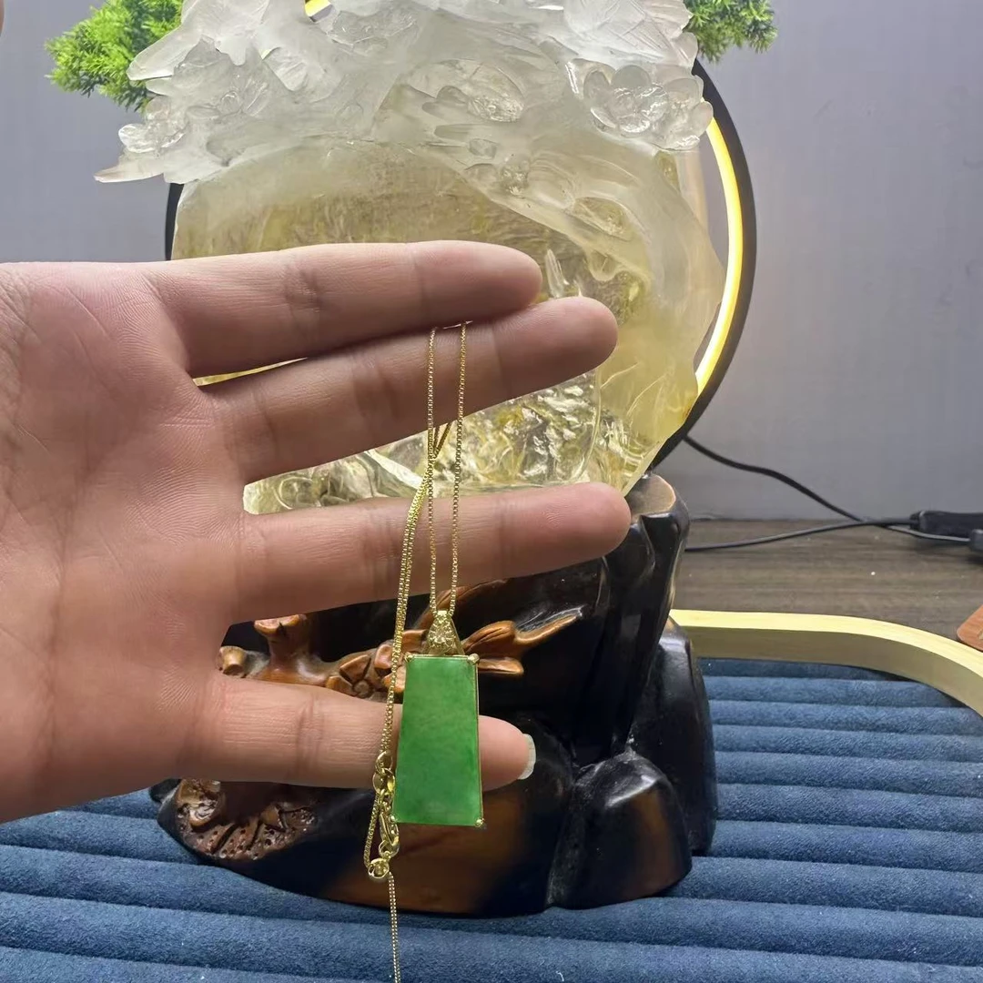 时尚百搭翡翠吊坠吊坠D83