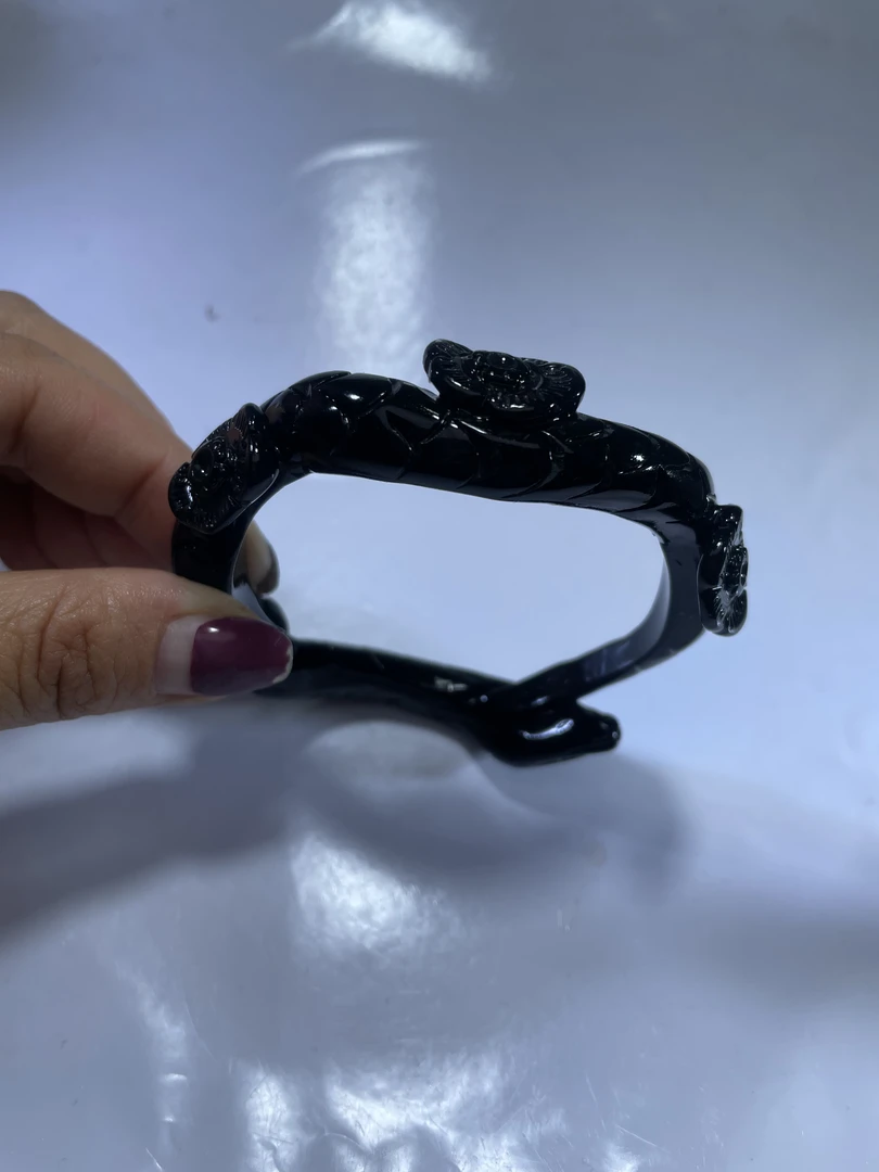 岫玉黑乌鸡蛇戏梅花手镯（口径不全）直播间选口径
