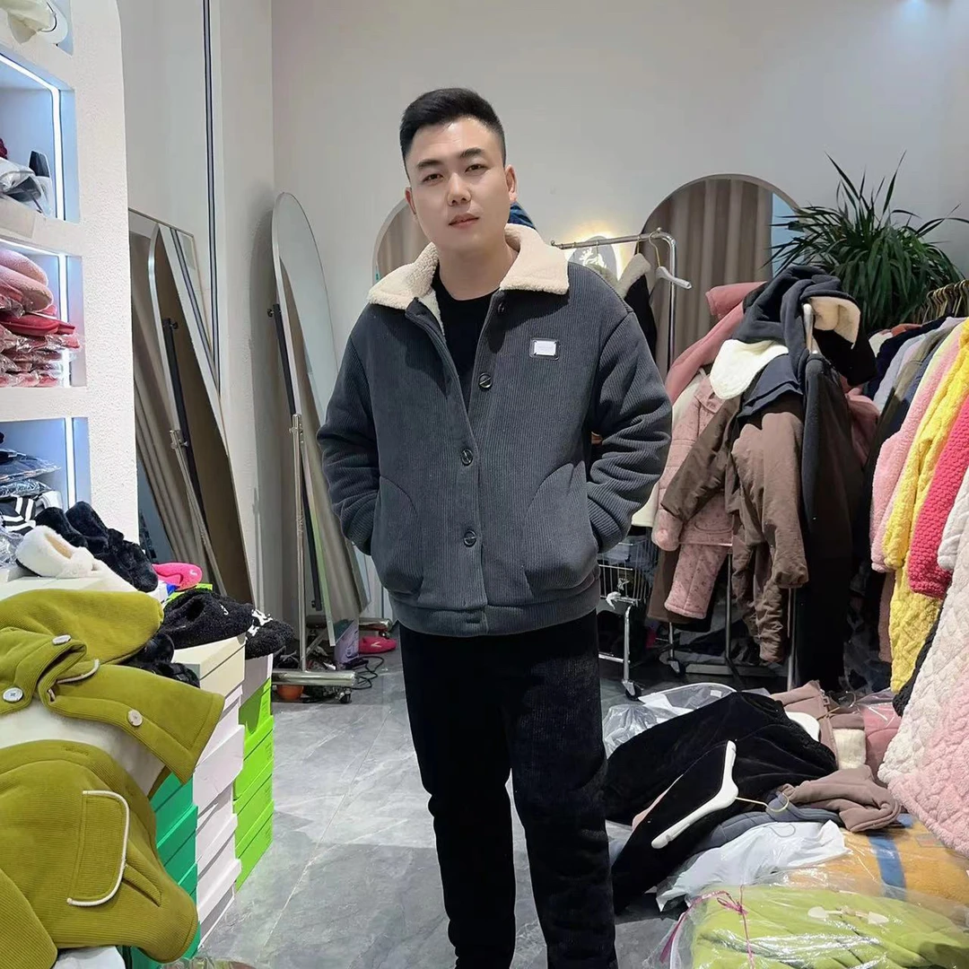 名媛家男款三厚翻领条绒套装