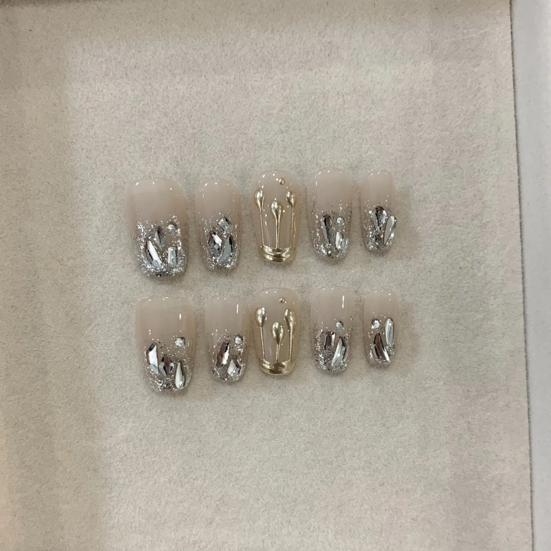 断码【冰透水滴】纯手工穿戴甲 气质银色 奢华爆闪 梯形精致 冰透