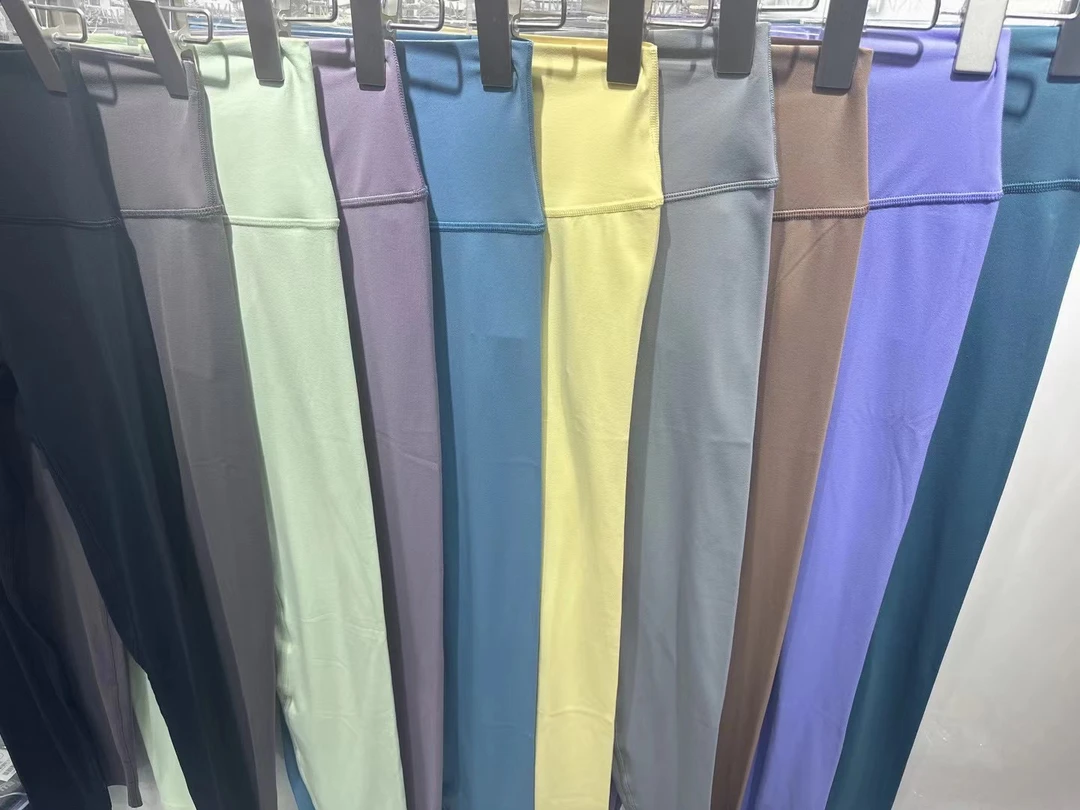 好穿的裸感瑜伽裤 不掉档不卡档不卷边