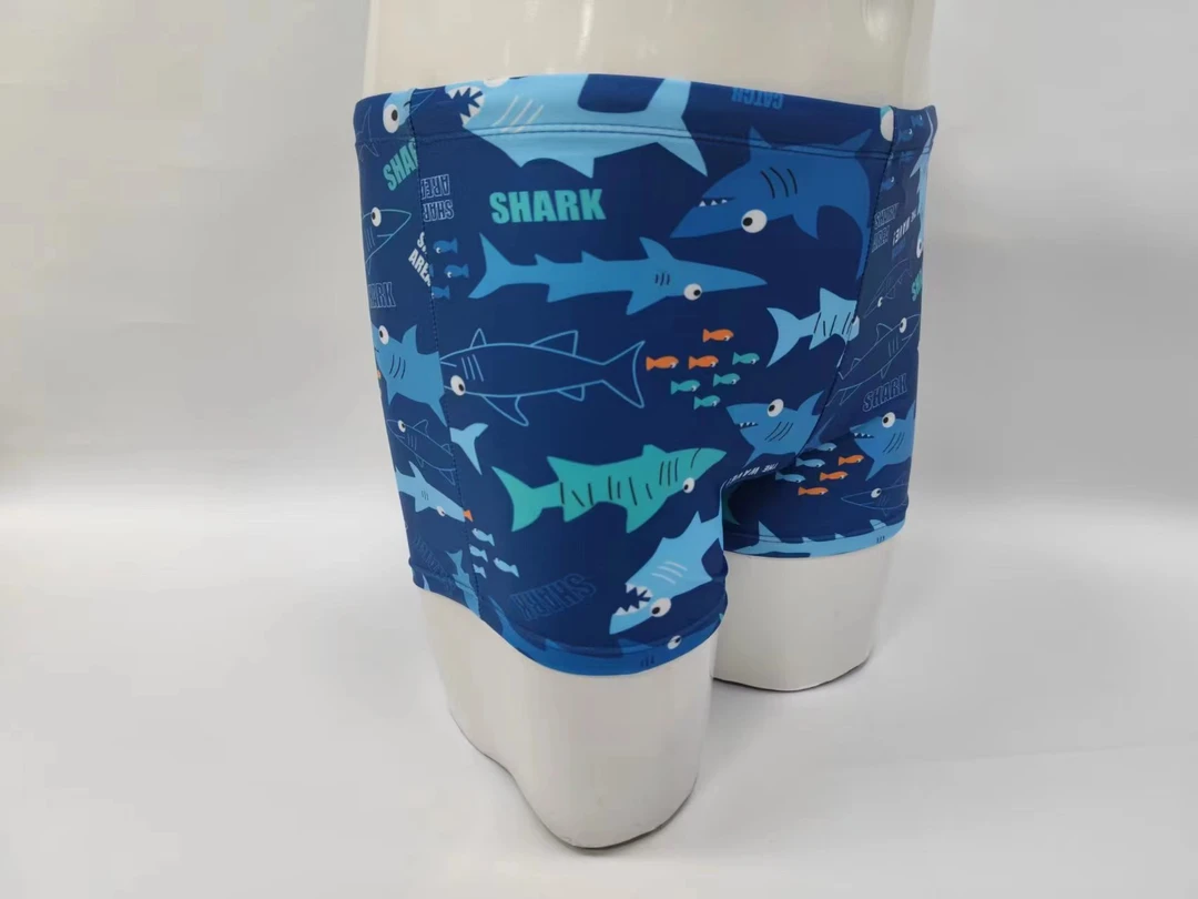 儿童男童幼童泳裤中大童速干专业亲肤平口四分泳裤