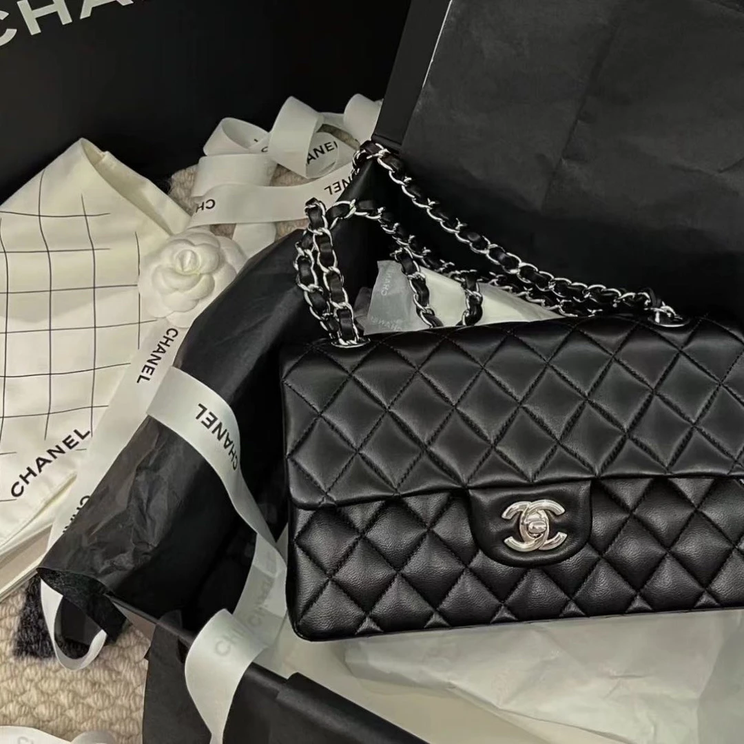 95新 Chanel/香奈儿 33221黑银光面中号cf链条包