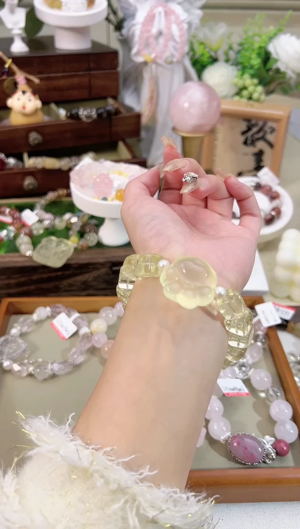 【闪购商品】水晶手链未镶嵌多样性发货发其一颜色微差