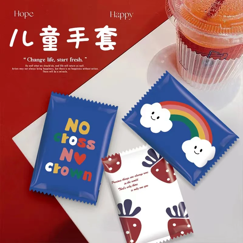 【厂家直发】儿童一次性手套独立包装小孩宝宝3岁创意pe塑料加厚