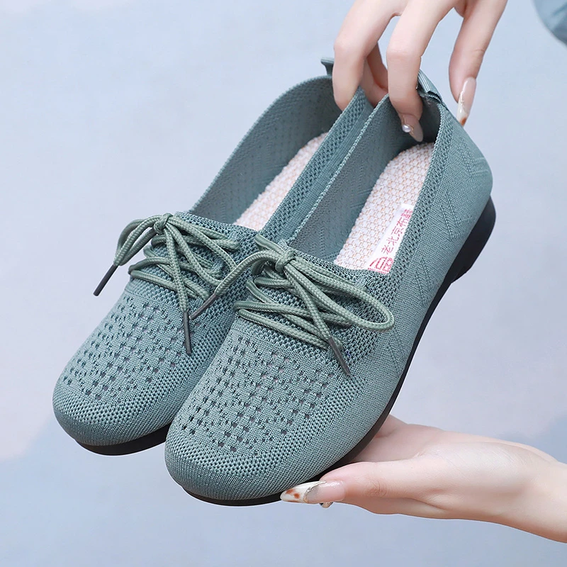 春秋舒适百搭妈妈鞋夏季透气软底老北京布鞋女镂空平底中老年女鞋